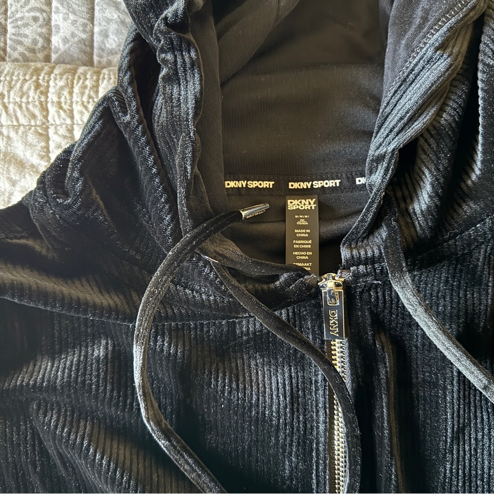 DKNY Sport Black Velvet Hoodie M EUC - Picture 2 of 8